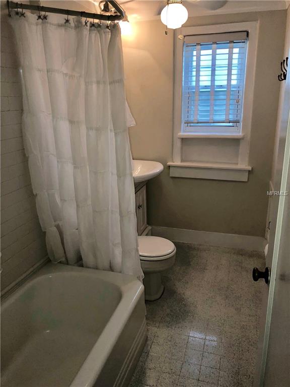 435 PENNSYLVANIA AVENUE, SAINT CLOUD, Florida 34769, 3 Bedrooms Bedrooms, 6 Rooms Rooms,2 BathroomsBathrooms,Residential,For sale,PENNSYLVANIA,O5561783