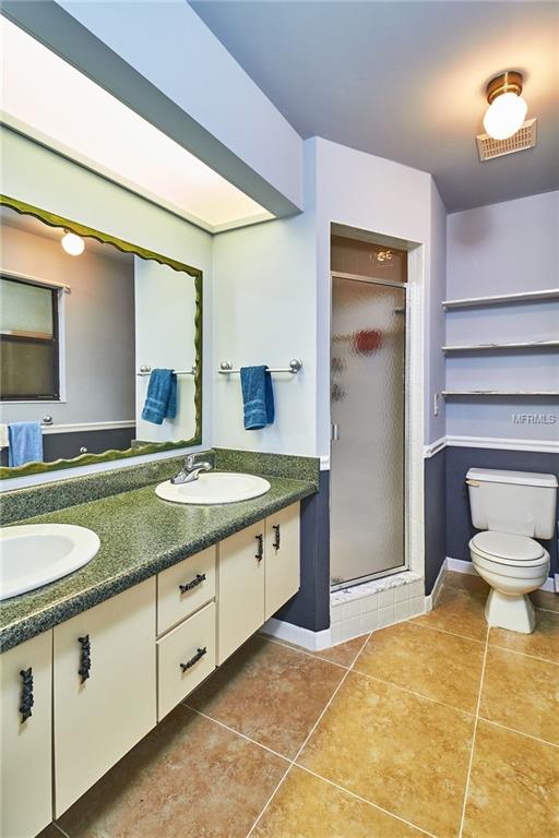 703 SHORE DRIVE E, OLDSMAR, Florida 34677, 4 Bedrooms Bedrooms, 9 Rooms Rooms,3 BathroomsBathrooms,Residential,For sale,SHORE,U7834599