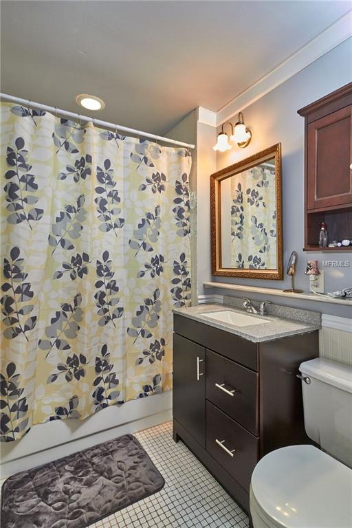 703 SHORE DRIVE E, OLDSMAR, Florida 34677, 4 Bedrooms Bedrooms, 9 Rooms Rooms,3 BathroomsBathrooms,Residential,For sale,SHORE,U7834599