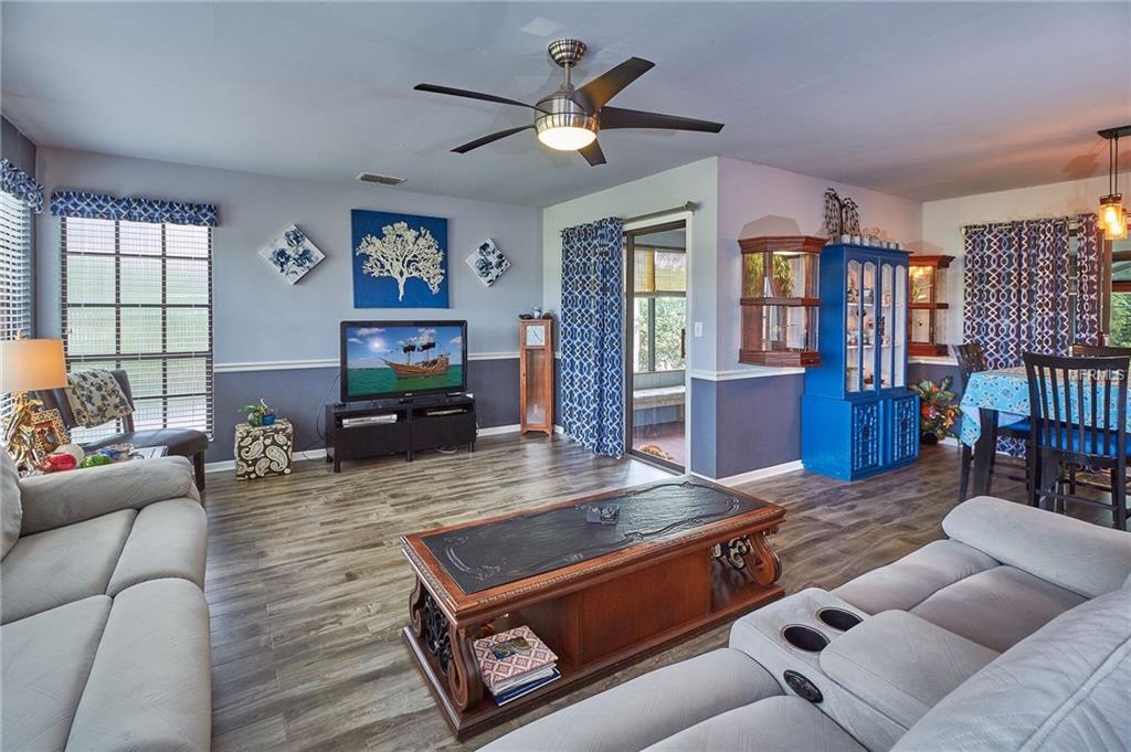 703 SHORE DRIVE E, OLDSMAR, Florida 34677, 4 Bedrooms Bedrooms, 9 Rooms Rooms,3 BathroomsBathrooms,Residential,For sale,SHORE,U7834599