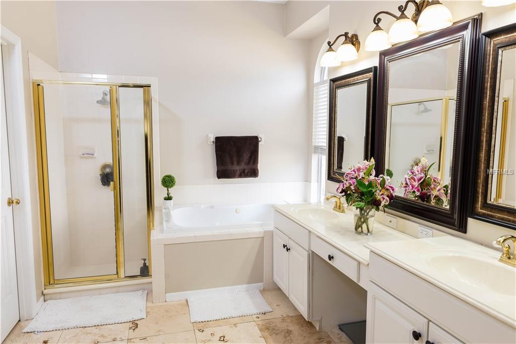 10013 FACET COURT, ORLANDO, Florida 32836, 3 Bedrooms Bedrooms, 8 Rooms Rooms,3 BathroomsBathrooms,Residential,For sale,FACET,O5556760