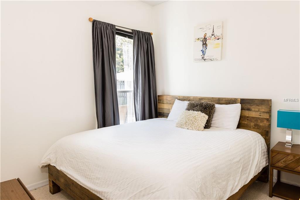 10013 FACET COURT, ORLANDO, Florida 32836, 3 Bedrooms Bedrooms, 8 Rooms Rooms,3 BathroomsBathrooms,Residential,For sale,FACET,O5556760