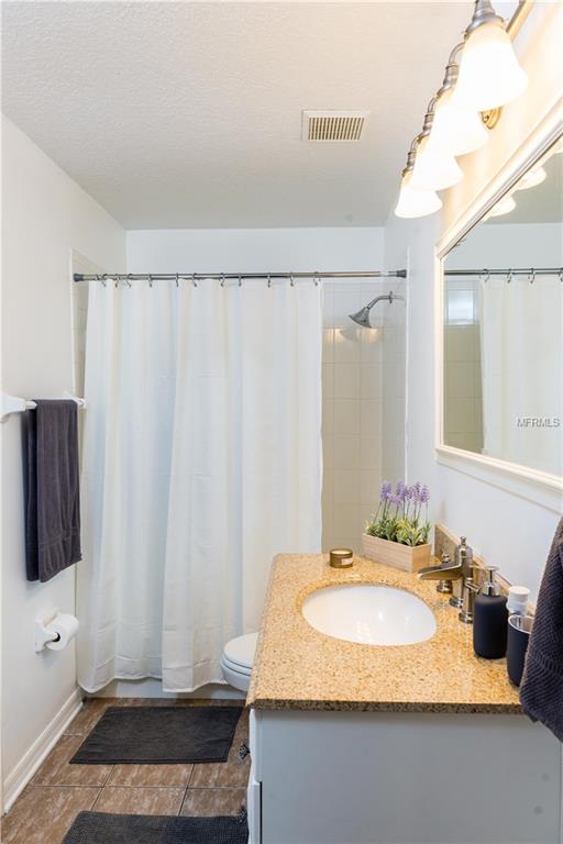 10013 FACET COURT, ORLANDO, Florida 32836, 3 Bedrooms Bedrooms, 8 Rooms Rooms,3 BathroomsBathrooms,Residential,For sale,FACET,O5556760