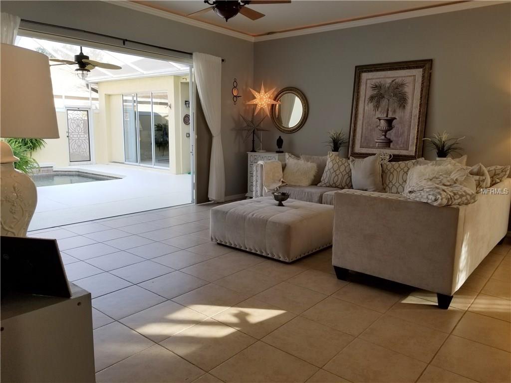 7715 DRAYTON CIRCLE, UNIVERSITY PARK, Florida 34201, 3 Bedrooms Bedrooms, 10 Rooms Rooms,3 BathroomsBathrooms,Residential,For sale,DRAYTON,A4207623