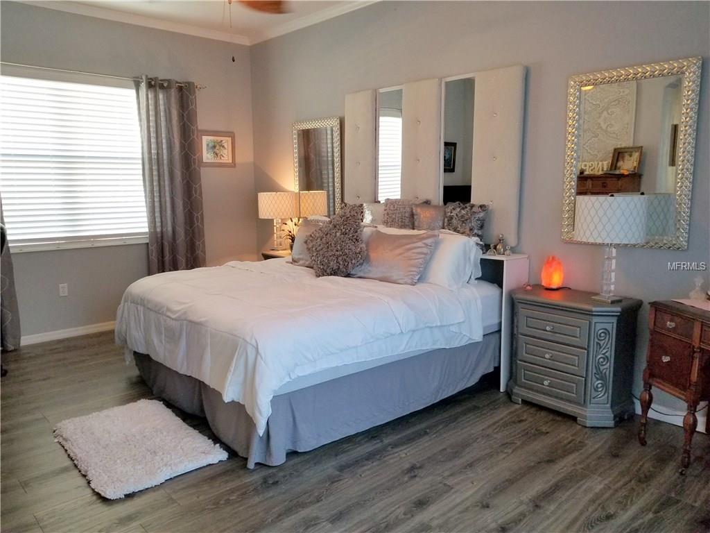 7715 DRAYTON CIRCLE, UNIVERSITY PARK, Florida 34201, 3 Bedrooms Bedrooms, 10 Rooms Rooms,3 BathroomsBathrooms,Residential,For sale,DRAYTON,A4207623