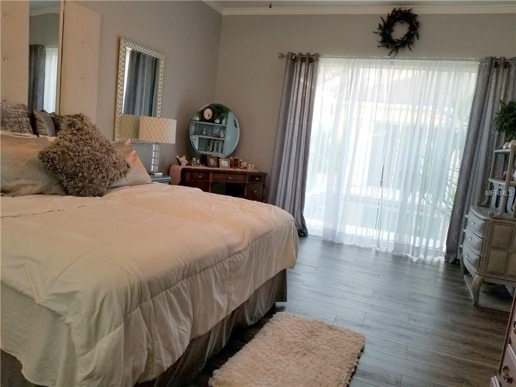 7715 DRAYTON CIRCLE, UNIVERSITY PARK, Florida 34201, 3 Bedrooms Bedrooms, 10 Rooms Rooms,3 BathroomsBathrooms,Residential,For sale,DRAYTON,A4207623