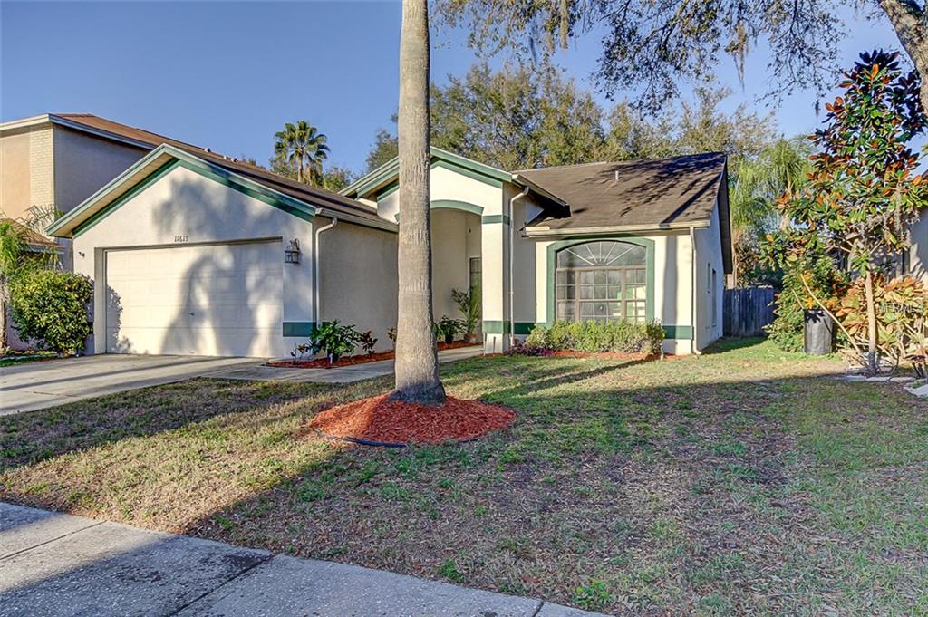 11615 BRANCH MOORING DRIVE, TAMPA, Florida 33635, 4 Bedrooms Bedrooms, 7 Rooms Rooms,2 BathroomsBathrooms,Residential,For sale,BRANCH MOORING,U7846333