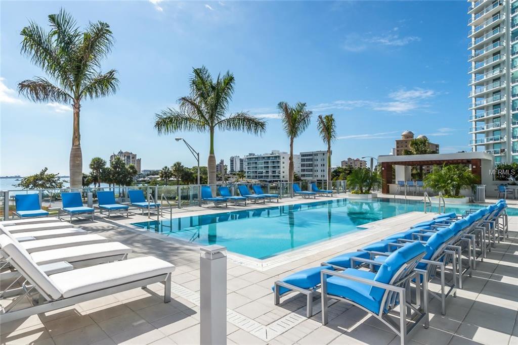 1155 N GULFSTREAM AVENUE, SARASOTA, Florida 34236, 2 Bedrooms Bedrooms, 6 Rooms Rooms,2 BathroomsBathrooms,Residential,For sale,GULFSTREAM,A4209093