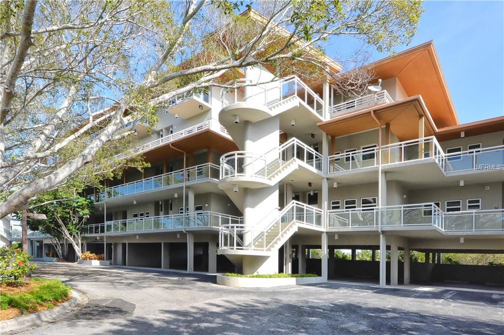 225 SANDS POINT ROAD, LONGBOAT KEY, Florida 34228, 1 Bedroom Bedrooms, 3 Rooms Rooms,1 BathroomBathrooms,Residential,For sale,SANDS POINT,A4209936