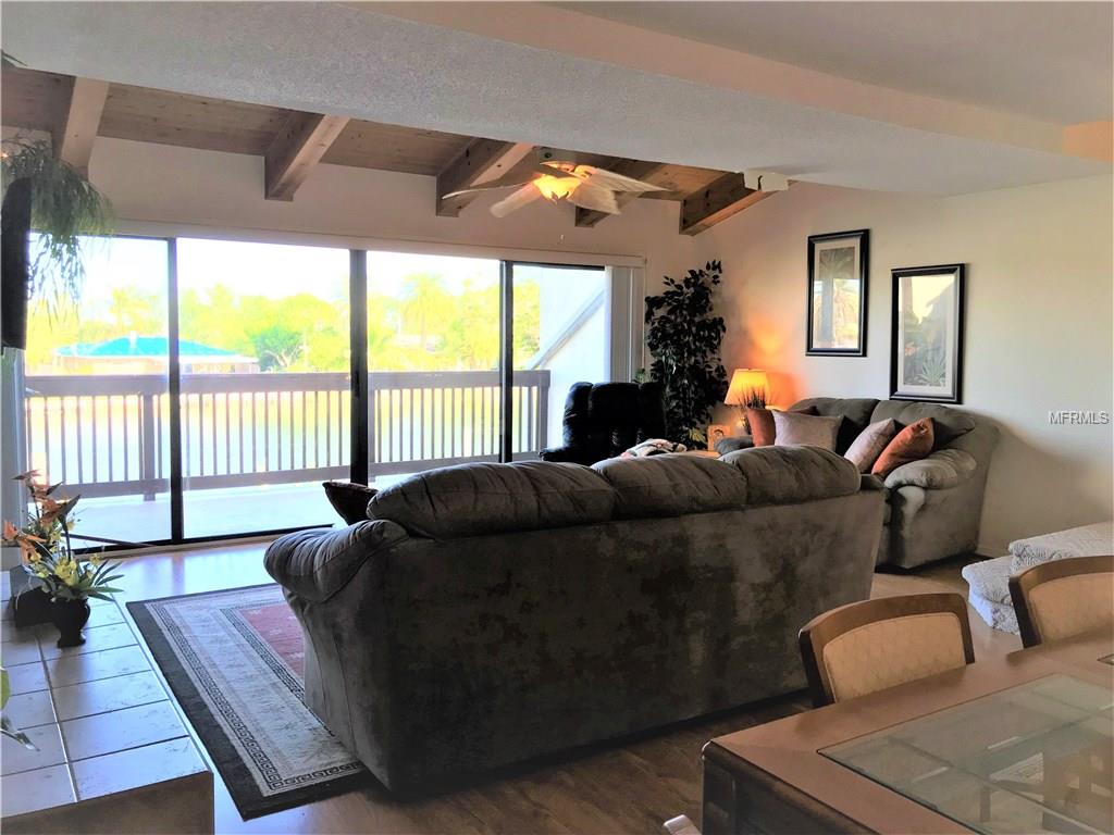 318 WINDRUSH BOULEVARD, INDIAN ROCKS BEACH, Florida 33785, 3 Bedrooms Bedrooms, 6 Rooms Rooms,2 BathroomsBathrooms,Residential,For sale,WINDRUSH,U7838596