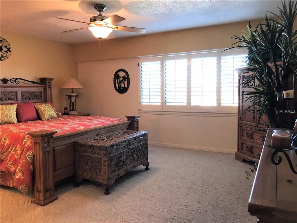 318 WINDRUSH BOULEVARD, INDIAN ROCKS BEACH, Florida 33785, 3 Bedrooms Bedrooms, 6 Rooms Rooms,2 BathroomsBathrooms,Residential,For sale,WINDRUSH,U7838596