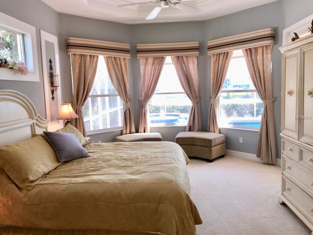 8315 ABINGDON COURT, UNIVERSITY PARK, Florida 34201, 3 Bedrooms Bedrooms, 8 Rooms Rooms,2 BathroomsBathrooms,Residential,For sale,ABINGDON,A4205070