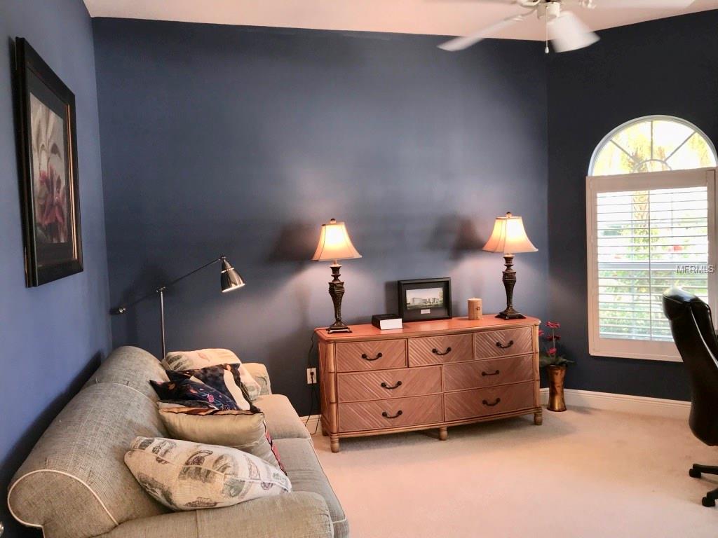 8315 ABINGDON COURT, UNIVERSITY PARK, Florida 34201, 3 Bedrooms Bedrooms, 8 Rooms Rooms,2 BathroomsBathrooms,Residential,For sale,ABINGDON,A4205070