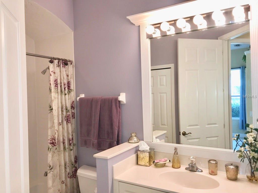 8315 ABINGDON COURT, UNIVERSITY PARK, Florida 34201, 3 Bedrooms Bedrooms, 8 Rooms Rooms,2 BathroomsBathrooms,Residential,For sale,ABINGDON,A4205070