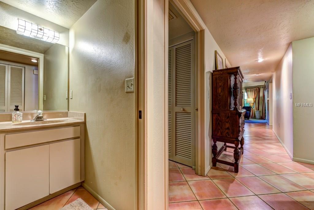 1721 PINE HARRIER CIRCLE, SARASOTA, Florida 34231, 4 Bedrooms Bedrooms, 11 Rooms Rooms,3 BathroomsBathrooms,Residential,For sale,PINE HARRIER,A4208082