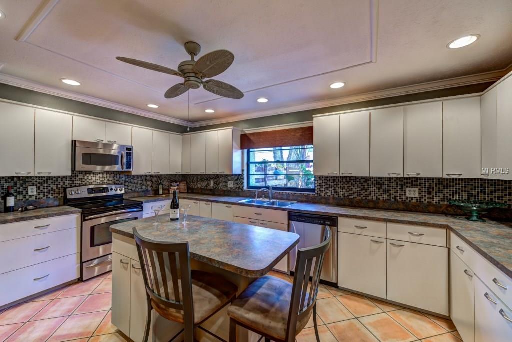 1721 PINE HARRIER CIRCLE, SARASOTA, Florida 34231, 4 Bedrooms Bedrooms, 11 Rooms Rooms,3 BathroomsBathrooms,Residential,For sale,PINE HARRIER,A4208082