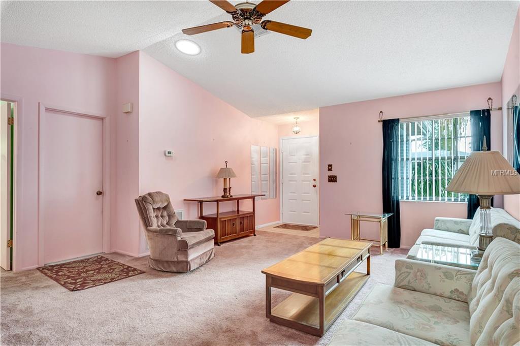 9242 MANCHESTER STREET, SPRING HILL, Florida 34606, 2 Bedrooms Bedrooms, 5 Rooms Rooms,2 BathroomsBathrooms,Residential,For sale,MANCHESTER,W7637776