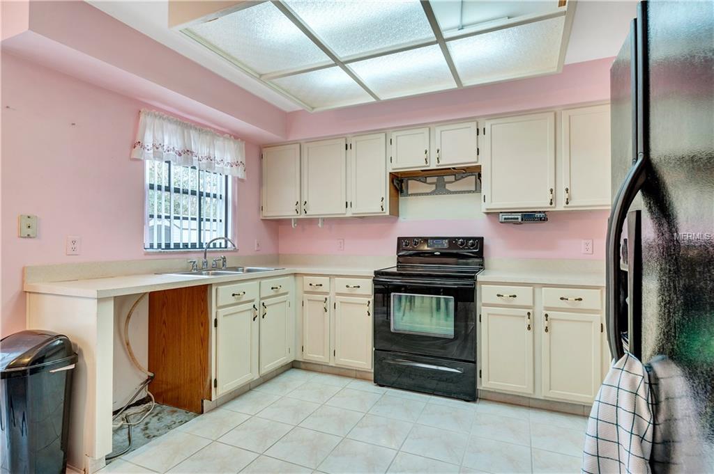 9242 MANCHESTER STREET, SPRING HILL, Florida 34606, 2 Bedrooms Bedrooms, 5 Rooms Rooms,2 BathroomsBathrooms,Residential,For sale,MANCHESTER,W7637776