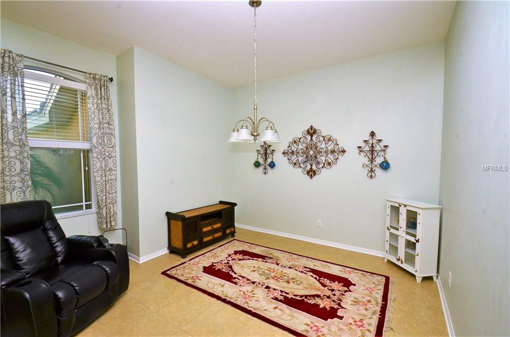 130 STAR SHELL DR, APOLLO BEACH, Florida 33572, 4 Bedrooms Bedrooms, 12 Rooms Rooms,3 BathroomsBathrooms,Residential,For sale,STAR SHELL DR,A4210011