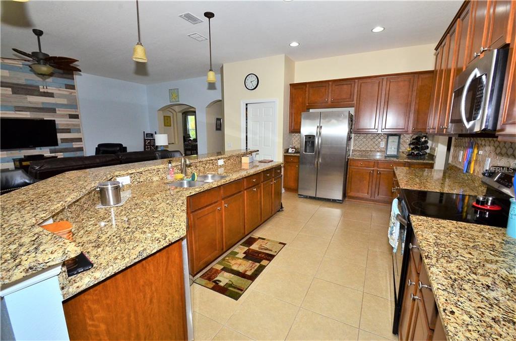 130 STAR SHELL DR, APOLLO BEACH, Florida 33572, 4 Bedrooms Bedrooms, 12 Rooms Rooms,3 BathroomsBathrooms,Residential,For sale,STAR SHELL DR,A4210011