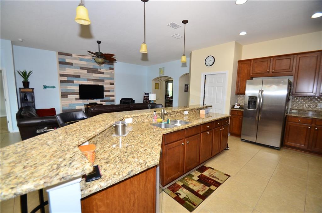 130 STAR SHELL DR, APOLLO BEACH, Florida 33572, 4 Bedrooms Bedrooms, 12 Rooms Rooms,3 BathroomsBathrooms,Residential,For sale,STAR SHELL DR,A4210011