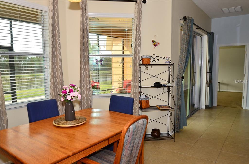 130 STAR SHELL DR, APOLLO BEACH, Florida 33572, 4 Bedrooms Bedrooms, 12 Rooms Rooms,3 BathroomsBathrooms,Residential,For sale,STAR SHELL DR,A4210011