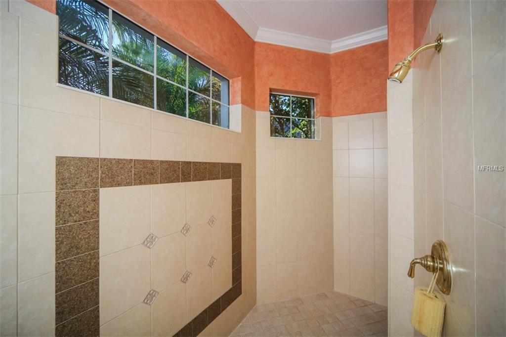 7535 ABBEY GLEN, LAKEWOOD RANCH, Florida 34202, 4 Bedrooms Bedrooms, 5 Rooms Rooms,4 BathroomsBathrooms,Residential,For sale,ABBEY,A4202888