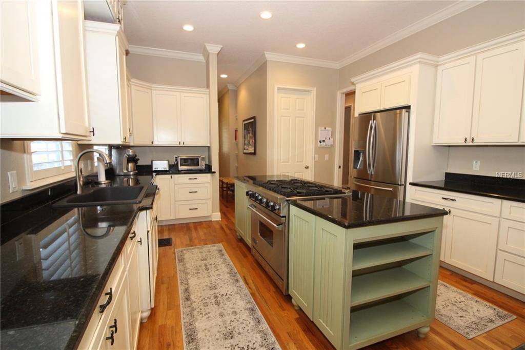 1140 S OSCEOLA AVENUE, ORLANDO, Florida 32806, 5 Bedrooms Bedrooms, 10 Rooms Rooms,3 BathroomsBathrooms,Residential,For sale,OSCEOLA,O5556781