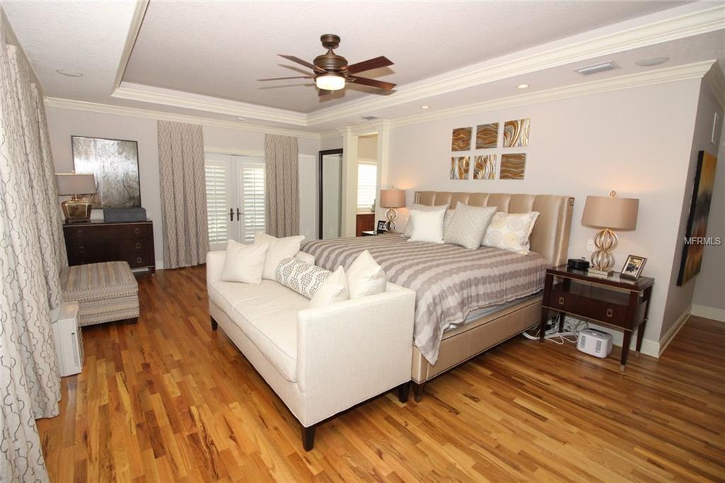 1140 S OSCEOLA AVENUE, ORLANDO, Florida 32806, 5 Bedrooms Bedrooms, 10 Rooms Rooms,3 BathroomsBathrooms,Residential,For sale,OSCEOLA,O5556781