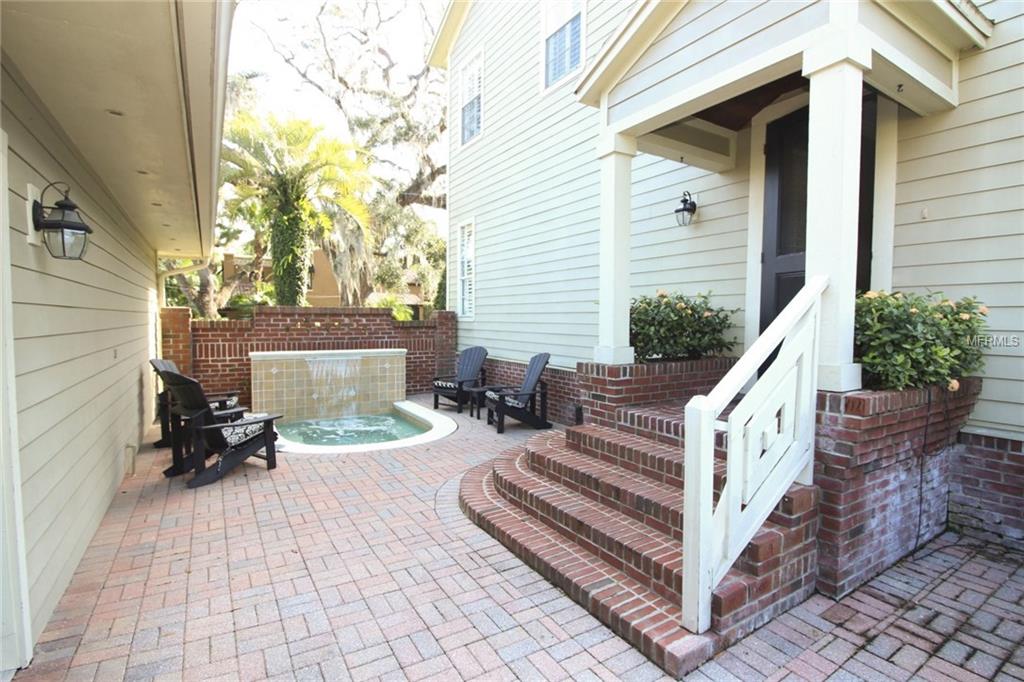 1140 S OSCEOLA AVENUE, ORLANDO, Florida 32806, 5 Bedrooms Bedrooms, 10 Rooms Rooms,3 BathroomsBathrooms,Residential,For sale,OSCEOLA,O5556781