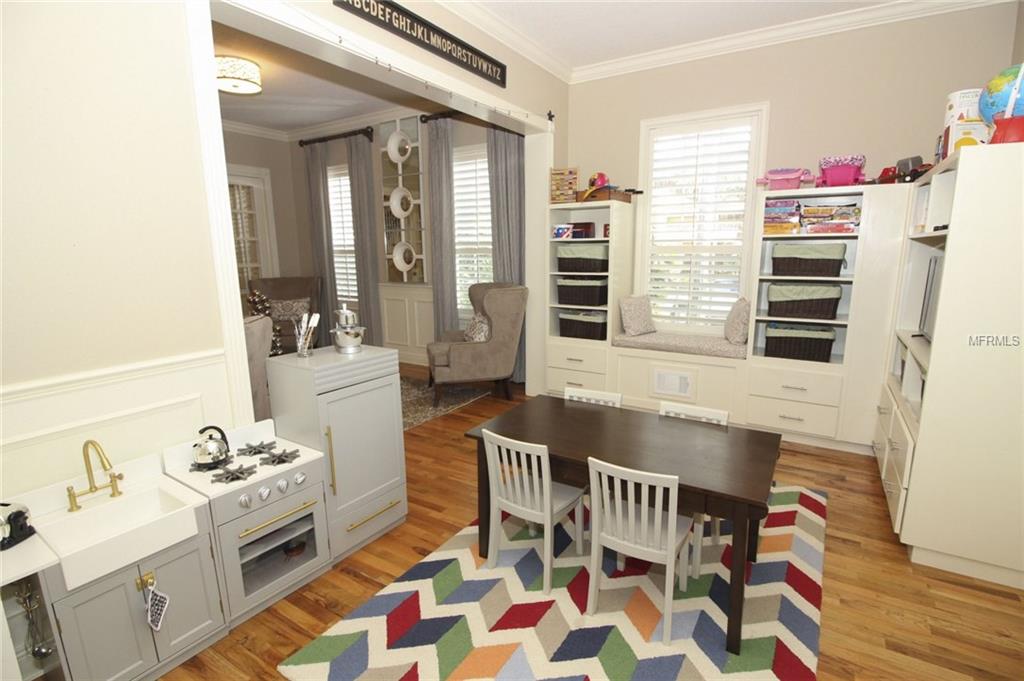 1140 S OSCEOLA AVENUE, ORLANDO, Florida 32806, 5 Bedrooms Bedrooms, 10 Rooms Rooms,3 BathroomsBathrooms,Residential,For sale,OSCEOLA,O5556781