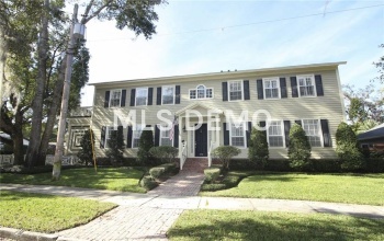 1140 S OSCEOLA AVENUE, ORLANDO, Florida 32806, 5 Bedrooms Bedrooms, 10 Rooms Rooms,3 BathroomsBathrooms,Residential,For sale,OSCEOLA,O5556781