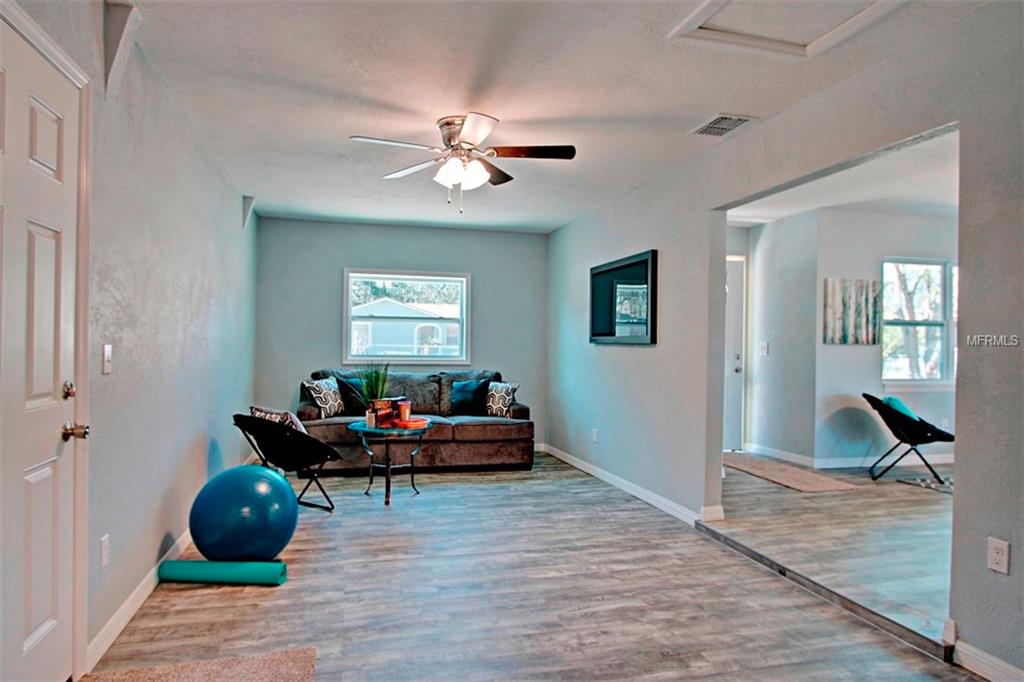 2007 S SUMMERLIN AVENUE, SANFORD, Florida 32771, 3 Bedrooms Bedrooms, 7 Rooms Rooms,2 BathroomsBathrooms,Residential,For sale,SUMMERLIN,O5557786