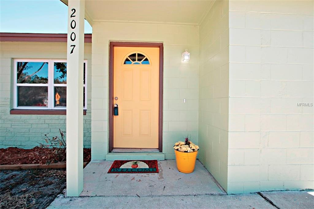 2007 S SUMMERLIN AVENUE, SANFORD, Florida 32771, 3 Bedrooms Bedrooms, 7 Rooms Rooms,2 BathroomsBathrooms,Residential,For sale,SUMMERLIN,O5557786