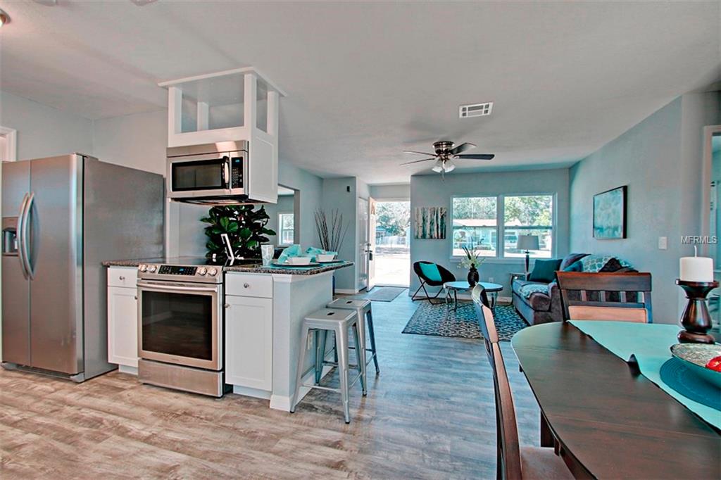 2007 S SUMMERLIN AVENUE, SANFORD, Florida 32771, 3 Bedrooms Bedrooms, 7 Rooms Rooms,2 BathroomsBathrooms,Residential,For sale,SUMMERLIN,O5557786