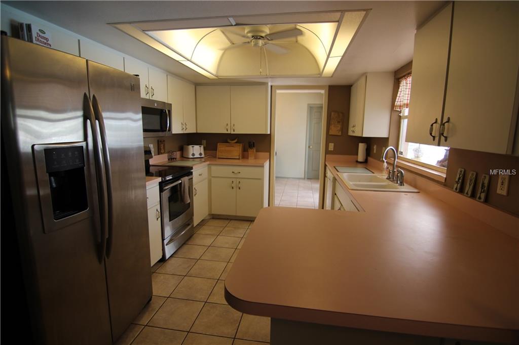 375 GULF BREEZE BOULEVARD, VENICE, Florida 34293, 3 Bedrooms Bedrooms, 7 Rooms Rooms,2 BathroomsBathrooms,Residential,For sale,GULF BREEZE,D5922906