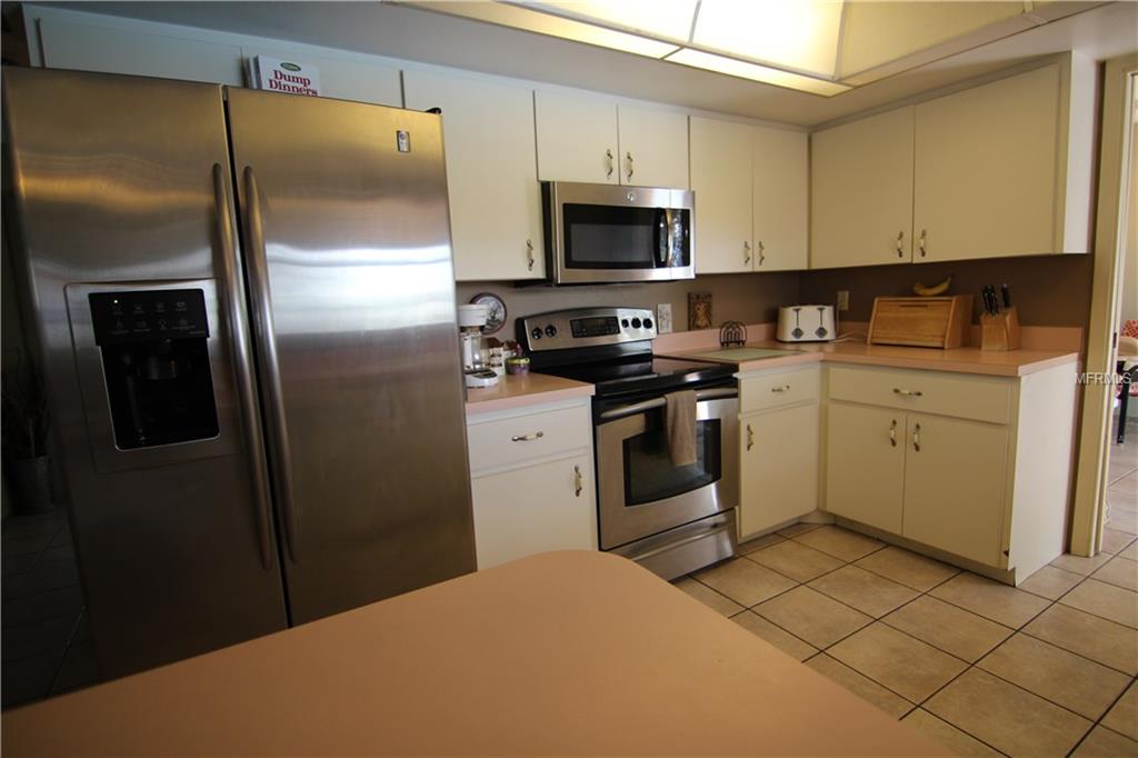 375 GULF BREEZE BOULEVARD, VENICE, Florida 34293, 3 Bedrooms Bedrooms, 7 Rooms Rooms,2 BathroomsBathrooms,Residential,For sale,GULF BREEZE,D5922906