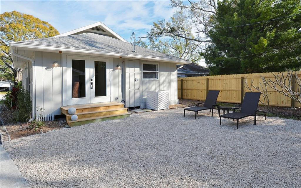 1744 IRVING STREET, SARASOTA, Florida 34236, 3 Bedrooms Bedrooms, 3 Rooms Rooms,2 BathroomsBathrooms,Residential,For sale,IRVING,A4209728