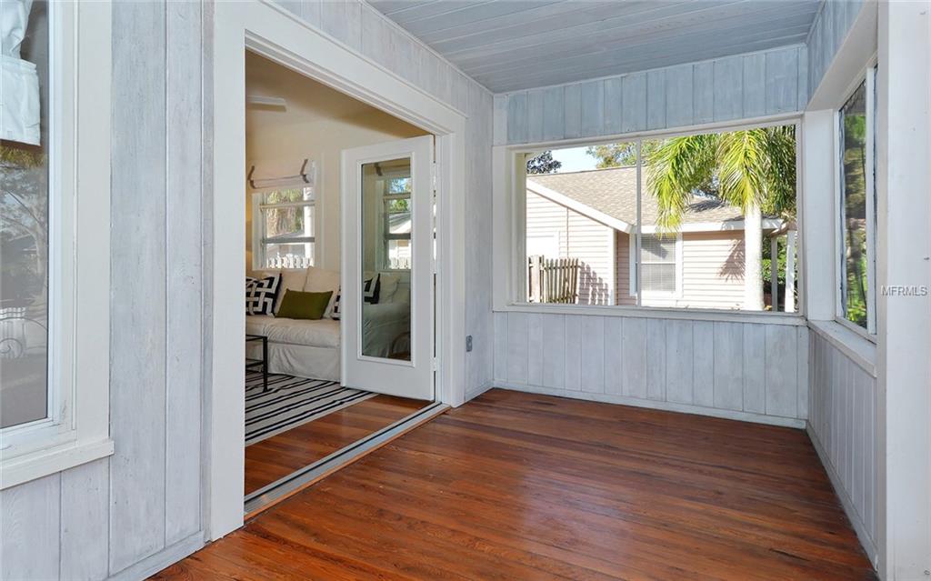 1744 IRVING STREET, SARASOTA, Florida 34236, 3 Bedrooms Bedrooms, 3 Rooms Rooms,2 BathroomsBathrooms,Residential,For sale,IRVING,A4209728