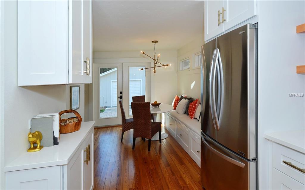 1744 IRVING STREET, SARASOTA, Florida 34236, 3 Bedrooms Bedrooms, 3 Rooms Rooms,2 BathroomsBathrooms,Residential,For sale,IRVING,A4209728