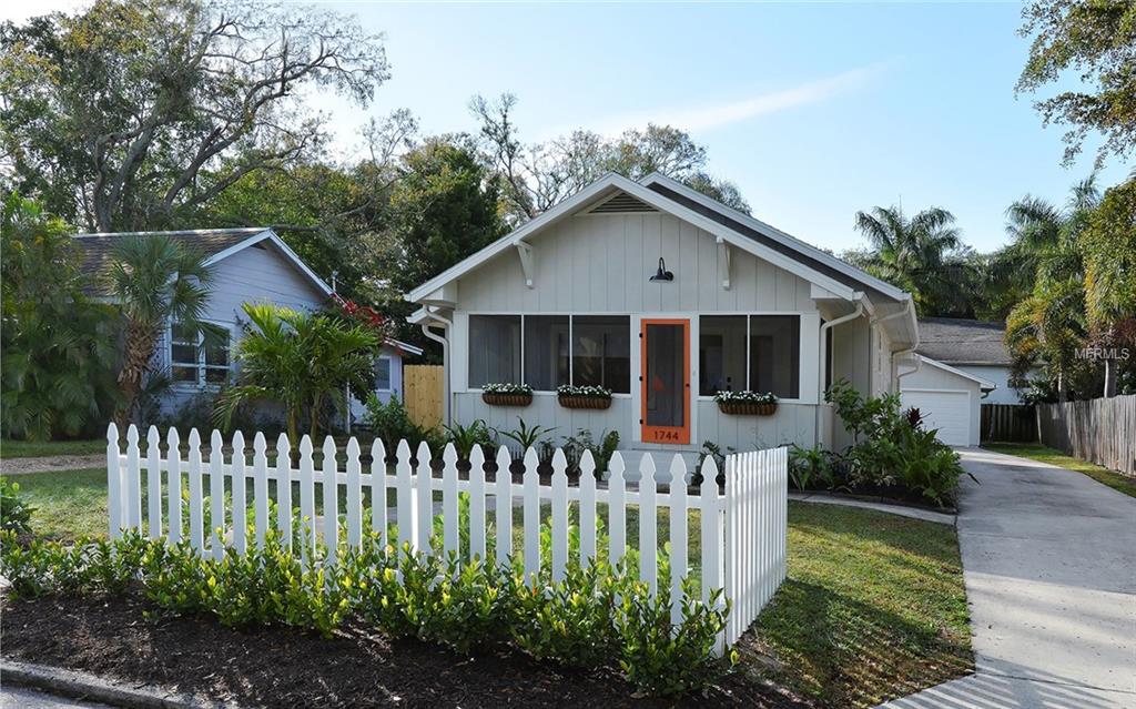 1744 IRVING STREET, SARASOTA, Florida 34236, 3 Bedrooms Bedrooms, 3 Rooms Rooms,2 BathroomsBathrooms,Residential,For sale,IRVING,A4209728