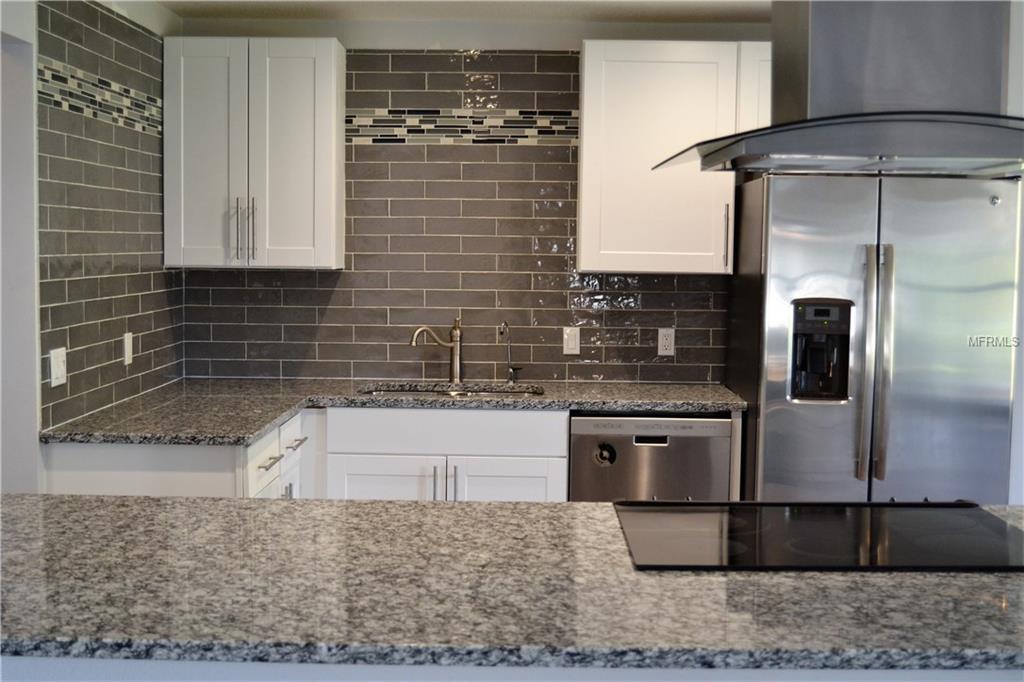 5106 17TH AVENUE W, BRADENTON, Florida 34209, 3 Bedrooms Bedrooms, 6 Rooms Rooms,2 BathroomsBathrooms,Residential,For sale,17TH,A4209823