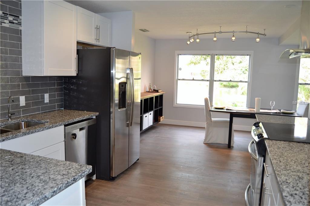 5106 17TH AVENUE W, BRADENTON, Florida 34209, 3 Bedrooms Bedrooms, 6 Rooms Rooms,2 BathroomsBathrooms,Residential,For sale,17TH,A4209823