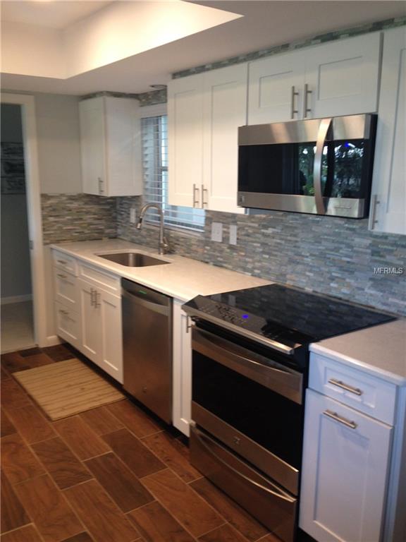 3670 COLLINS STREET, SARASOTA, Florida 34232, 2 Bedrooms Bedrooms, 6 Rooms Rooms,2 BathroomsBathrooms,Residential,For sale,COLLINS,A4209937