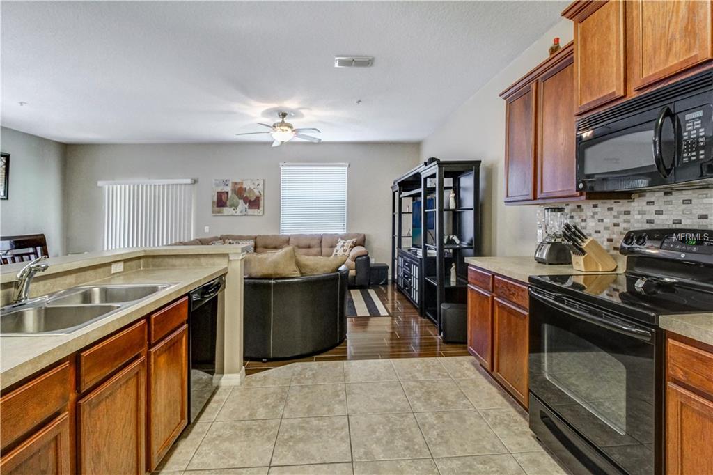 2316 BETSY ROSS LANE, SAINT CLOUD, Florida 34769, 3 Bedrooms Bedrooms, 6 Rooms Rooms,2 BathroomsBathrooms,Residential,For sale,BETSY ROSS,O5561785