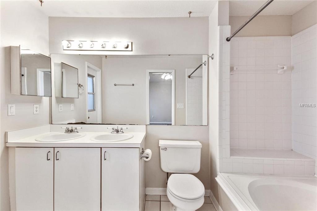 1630 RIVEREDGE ROAD, OVIEDO, Florida 32766, 3 Bedrooms Bedrooms, 6 Rooms Rooms,2 BathroomsBathrooms,Residential,For sale,RIVEREDGE,O5561911