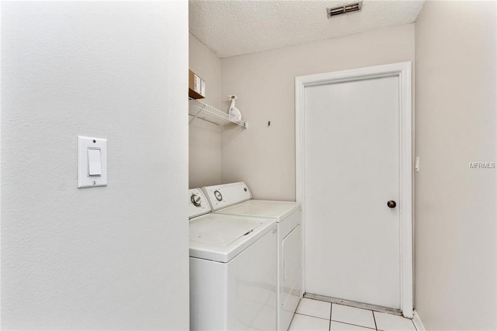 1630 RIVEREDGE ROAD, OVIEDO, Florida 32766, 3 Bedrooms Bedrooms, 6 Rooms Rooms,2 BathroomsBathrooms,Residential,For sale,RIVEREDGE,O5561911