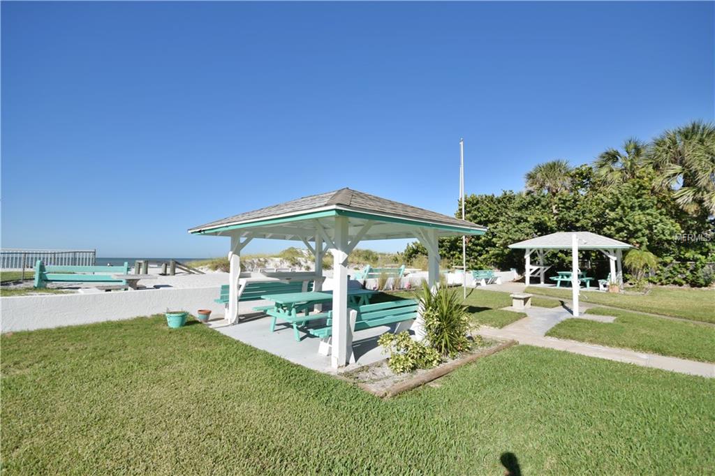39 181ST AVENUE W, REDINGTON SHORES, Florida 33708, 2 Bedrooms Bedrooms, 4 Rooms Rooms,2 BathroomsBathrooms,Residential,For sale,181ST,U7836846
