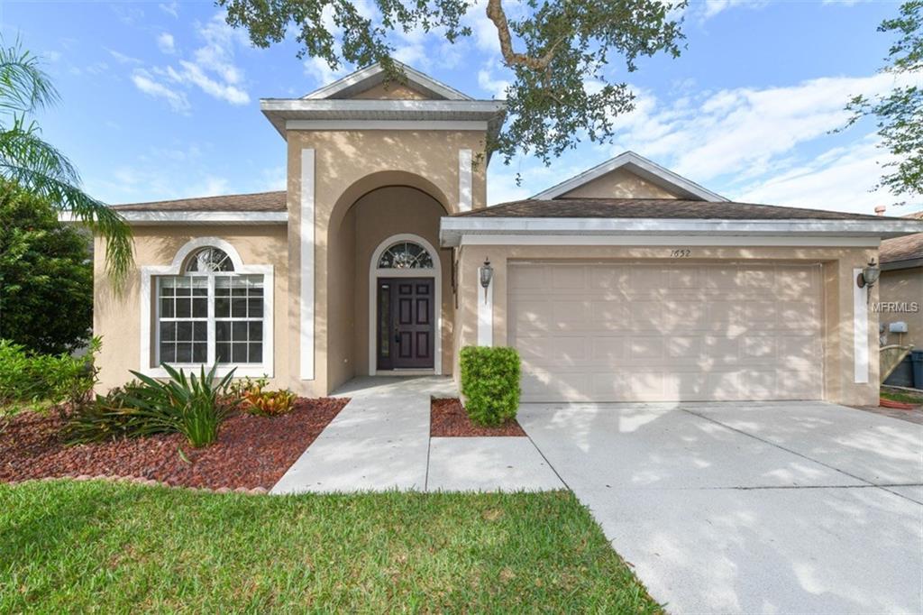 1652 MELLON WAY, SARASOTA, Florida 34232, 3 Bedrooms Bedrooms, 8 Rooms Rooms,2 BathroomsBathrooms,Residential,For sale,MELLON,A4201645