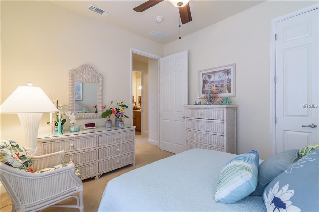 7907 ST SIMONS STREET, UNIVERSITY PARK, Florida 34201, 2 Bedrooms Bedrooms, 7 Rooms Rooms,2 BathroomsBathrooms,Residential,For sale,ST SIMONS,A4202894